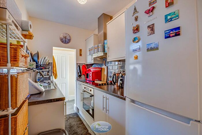2 Bedroom Semi-Detached House For Sale In King Street, Worksop, S80