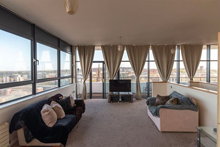 3 Bedroom Flat To Rent In Penthouse - Degrees North, Pilgrim Street, Newcastle Upon Tyne, Tyne And Wear, NE1