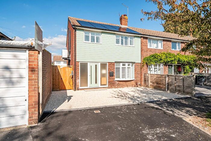 3 Bedroom Semi Detached House For Sale In Denvilles Close, Denvilles, PO9