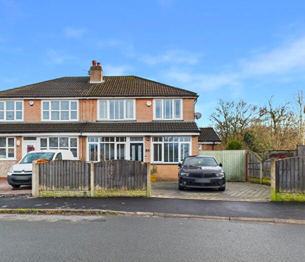 3 Bedroom Semi Detached House For Sale In Greenland Road, Tyldesley, M29