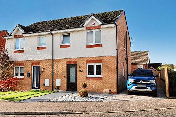 3 Bedroom Semi-detached House For Sale In Kelburn Grove, Airdrie, ML6
