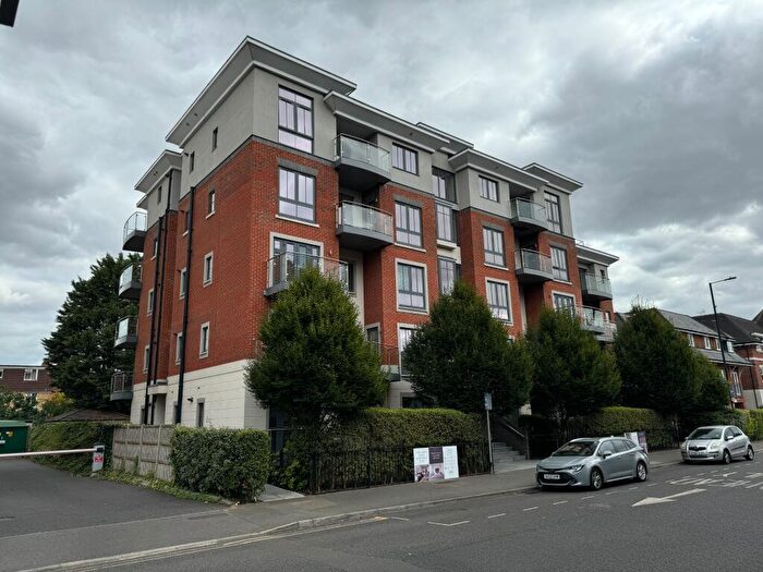 2 Bedroom Apartment To Rent In Bridge Avenue, Maidenhead, SL6