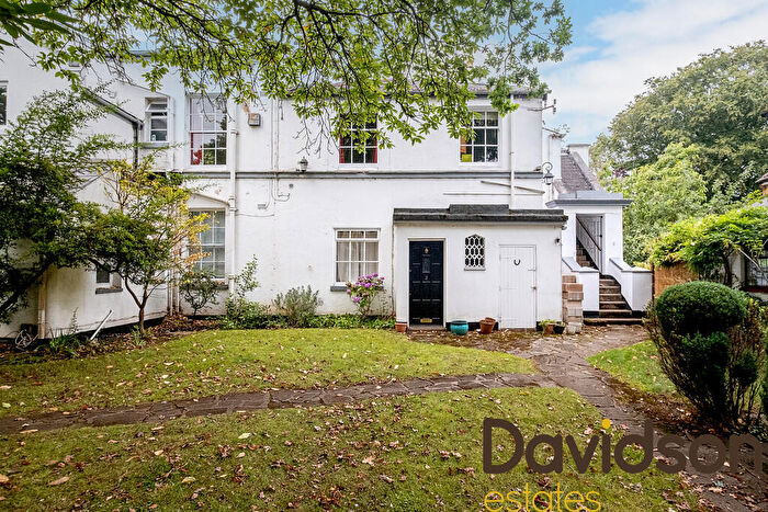 1 Bedroom Apartment For Sale In Elmley Lodge, Old Church Road, Harborne, B17