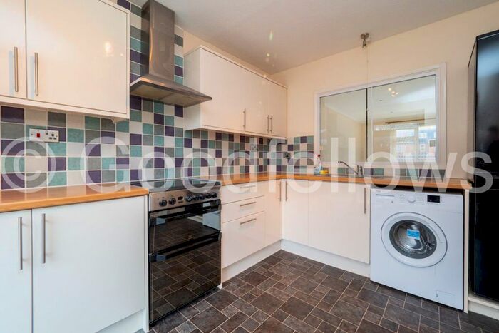 2 Bedroom Maisonette To Rent In Waleton Acres, Carew Road, Wallington SM6