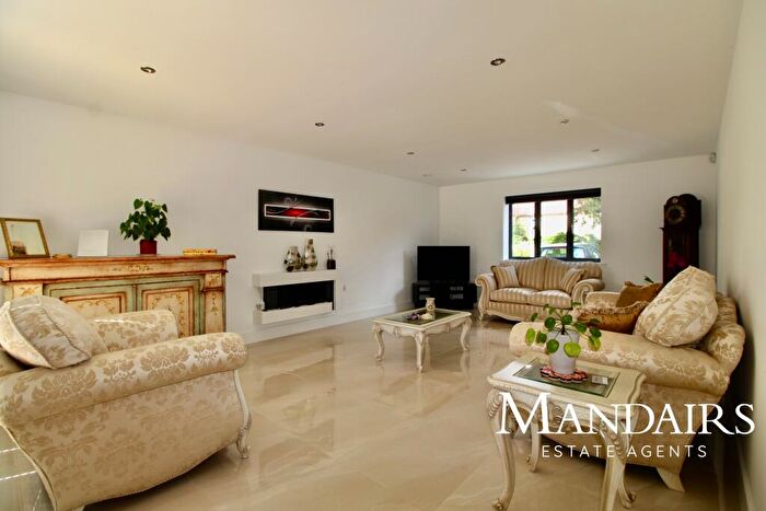4 Bedroom Detached House For Sale In Rectory Lane, Glinton, Peterborough, PE6