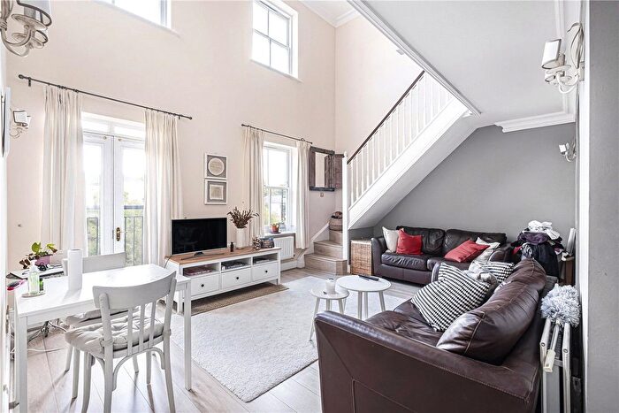 2 Bedroom Flat For Sale In Alderney Mews, London, SE1