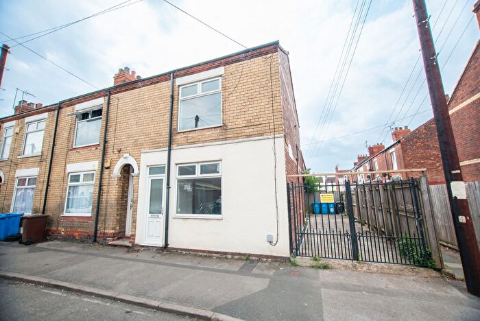 3 Bedroom End Terrace House To Rent In Middleburg Street, Kingston Upon Hull, HU9
