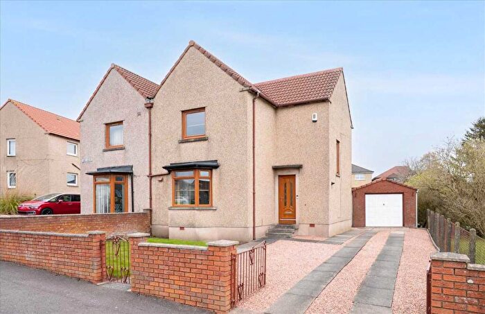 3 Bedroom Semi-Detached Villa For Sale In Birchbank, Cowdenbeath, KY4