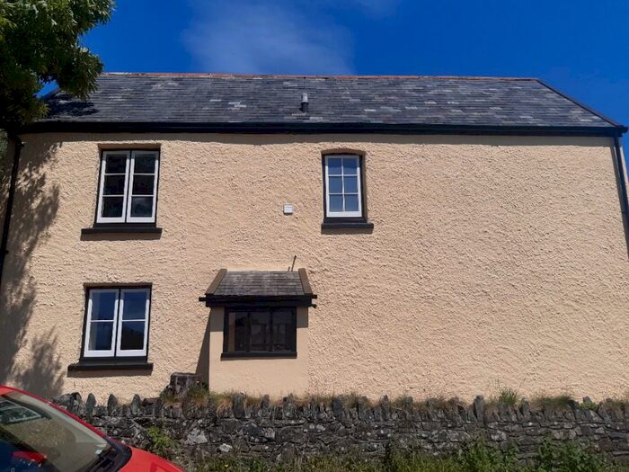 2 Bedroom End Of Terrace House To Rent In The Annex, EX35