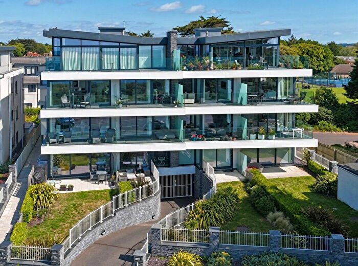 3 Bedroom Apartment For Sale In Boscombe Overcliff Drive, Bournemouth, Dorset, BH5