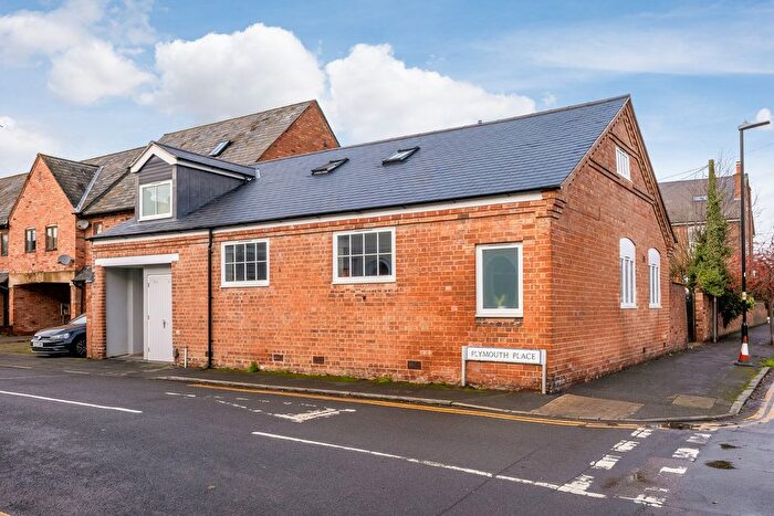 2 Bedroom Detached House For Sale In Plymouth Place, Leamington Spa, Warwickshire, CV31