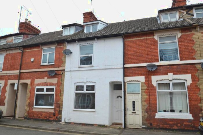 3 Bedroom Terraced House To Rent In Havelock Street, Kettering, Northamptonshire, NN16