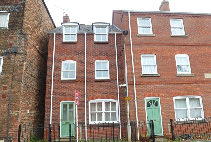 2 Bedroom Flat To Rent In High Street, Spalding, PE11