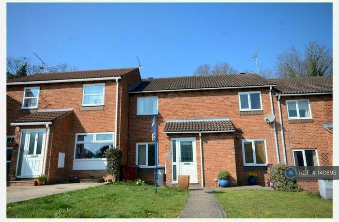 2 Bedroom Terraced House To Rent In Wealden Way, Tilehurst, Reading, RG30