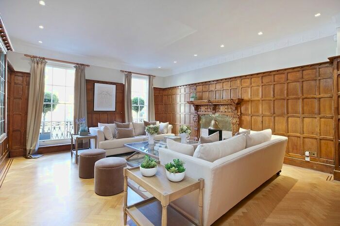 5 Bedroom Property To Rent In Wilton Place, Belgravia, London, SW1X