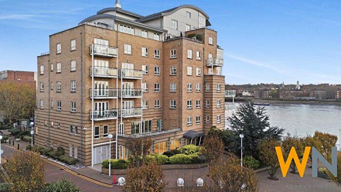 2 Bedroom Detached House To Rent In St. Davids Square, London, E14