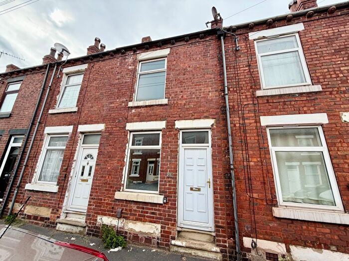 2 Bedroom Terraced House For Sale In Bowman Street, Wakefield, West Yorkshire, WF1