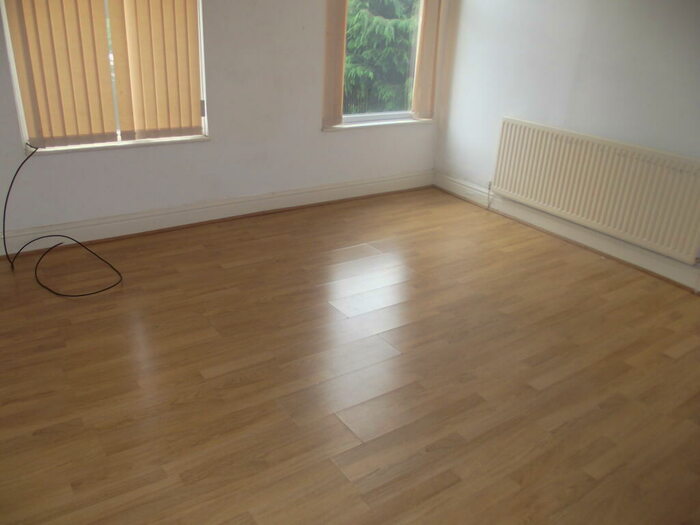2 Bedroom Apartment To Rent In ***Available With Zero Deposit*** Lorne Street, L7