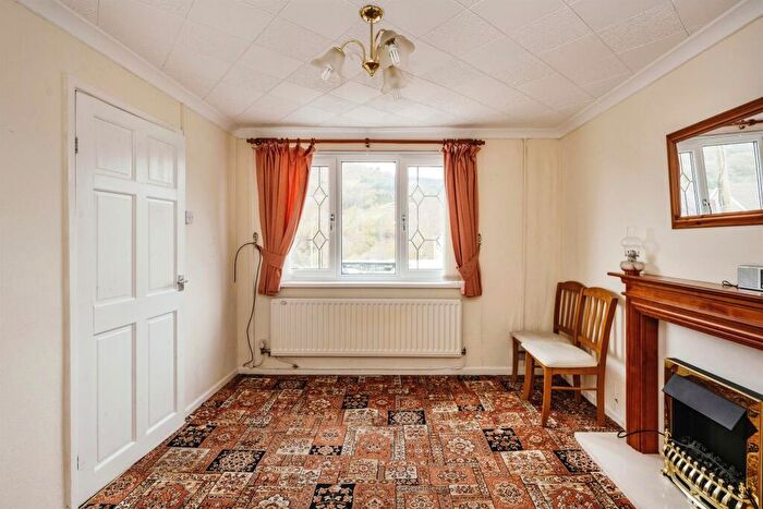 3 Bedroom Semi-Detached House For Sale In Dan-Y-Coed, Tonmawr, Port Talbot, SA12