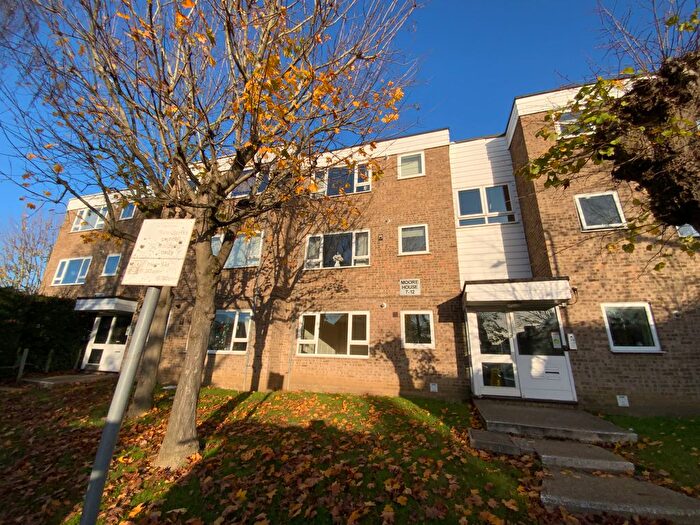 2 Bedroom Flat To Rent In Moore House, Hornchurch, RM11