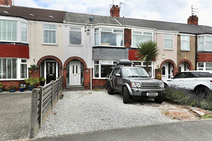 3 Bedroom Terraced House For Sale In Ancaster Avenue, Hull, HU5