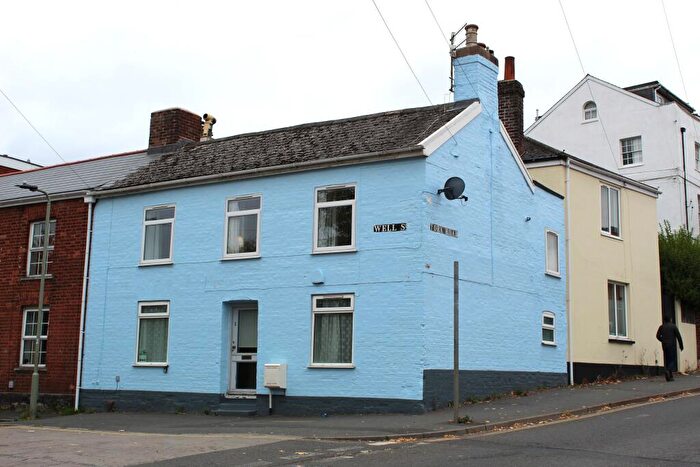 4 Bedroom Terraced House For Sale In Well Street, Exeter, EX4