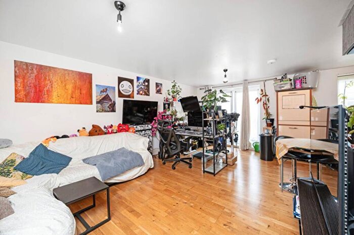 1 Bedroom Flat To Rent In Westport Street, Limehouse, London, E1