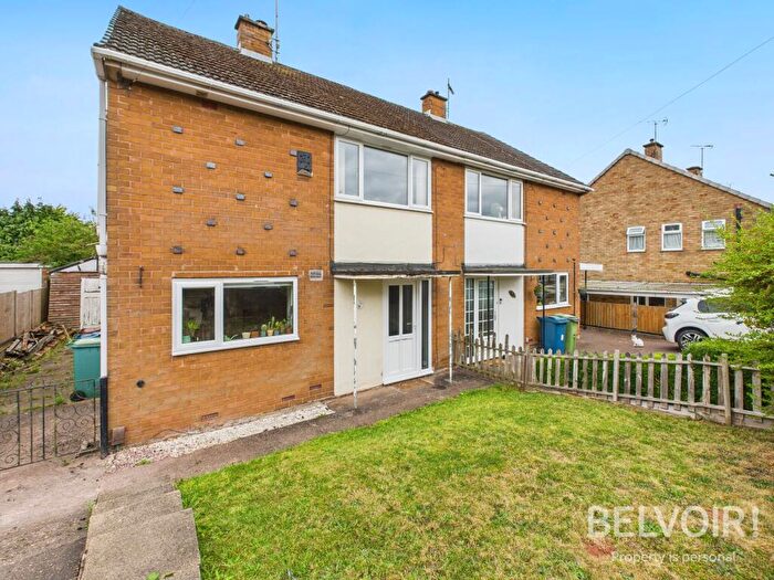 3 Bedroom Semi-Detached House For Sale In Avon Rise, Stafford, ST16