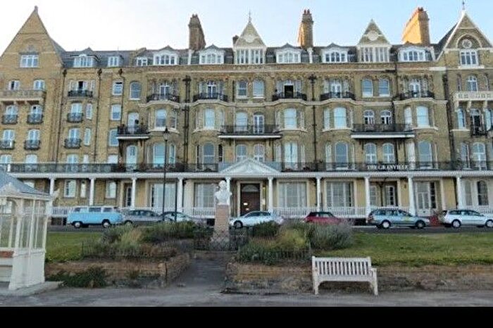 1 Bedroom Flat To Rent In Victoria Parade, Ramsgate, CT11