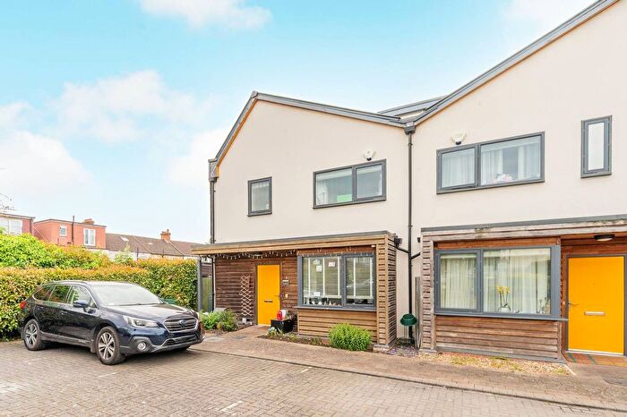 4 Bedroom Property To Rent In Jack Dimmer Close, Streatham Vale, London, SW16