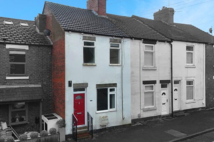3 Bedroom Terraced House For Sale In New Street, South Hiendley, Barnsley, S72