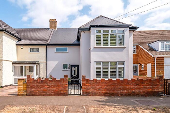 3 Bedroom Semi Detached House For Sale In Rosecroft Close, Orpington, BR5