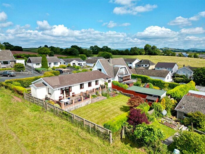 4 Bedroom Bungalow For Sale In Park View, Llanddew, Brecon, Powys, LD3