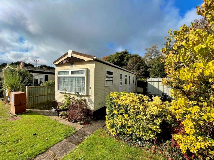 1 Bedroom Park Home For Sale In Lytchett Minster, BH16