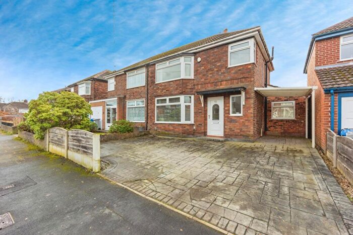 3 Bedroom Semi Detached House For Sale In Newcroft Crescent, Urmston, Manchester, Greater Manchester, M41