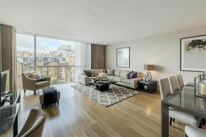 3 Bedroom Flat To Rent In Knightsbridge, London, SW7