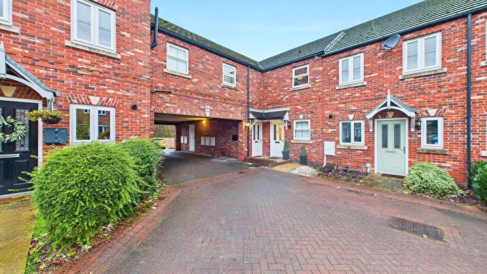 2 Bedroom Flat For Sale In Mallard Chase, Hatfield, Doncaster, South Yorkshire, DN7