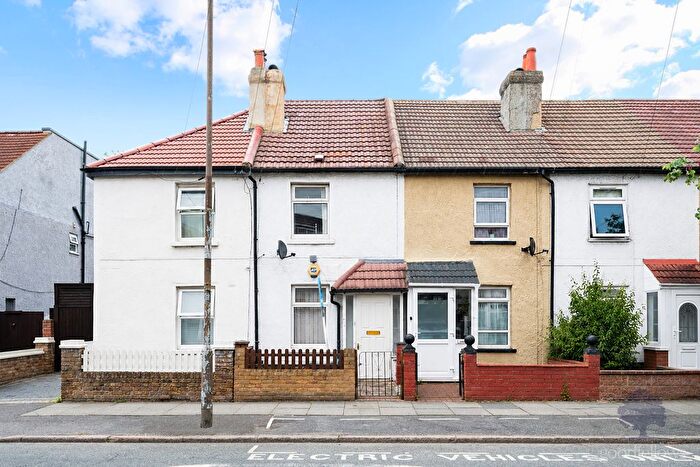 2 Bedroom Terraced House To Rent In Tamworth Lane, Mitcham, CR4