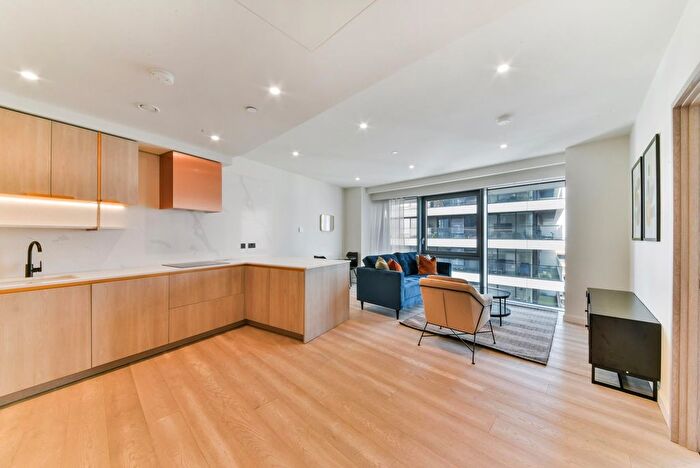 1 Bedroom Flat For Sale In Aspen, Marsh Wall, London, E14