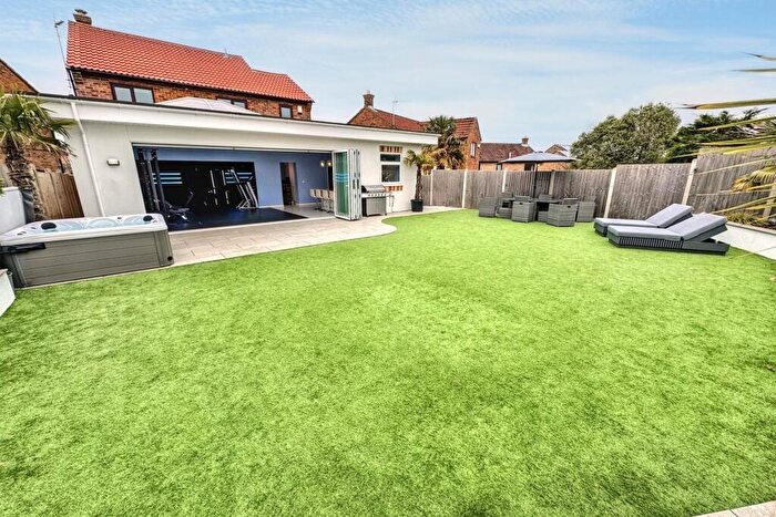 4 Bedroom Detached House To Rent In Bearwood, BH11