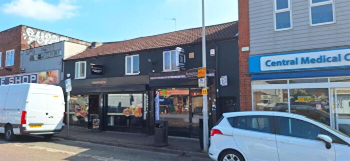 House For Sale In Lincoln Road, Peterborough, PE1