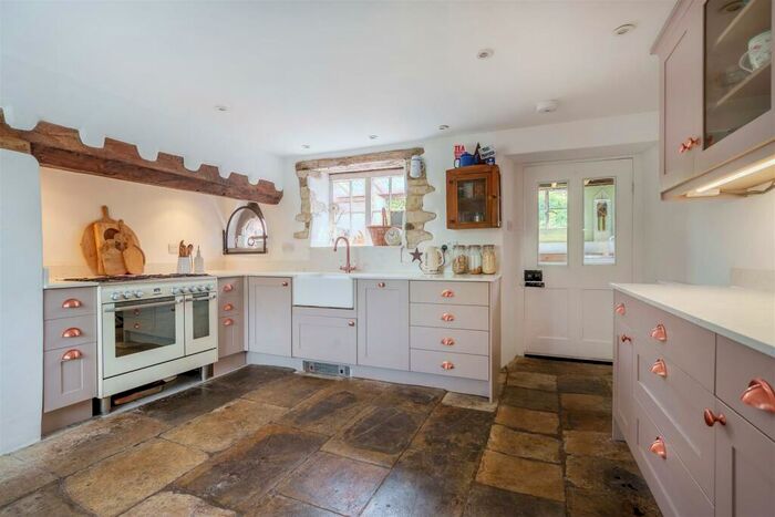 2 Bedroom Semi-Detached House For Sale In Chardstock, EX13