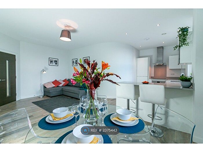 2 Bedroom Flat To Rent In Hatfield, Hatfield, AL9