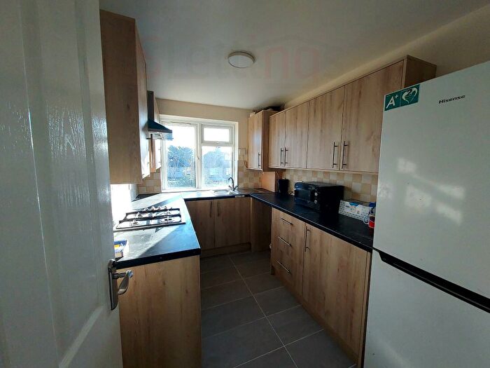 2 Bedroom Flat To Rent In Nicola Close, Harrow, HA3