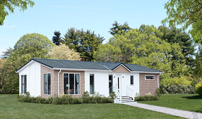 2 Bedroom Park Home For Sale In Exeter, Devon, EX6