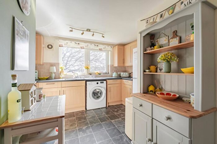 2 Bedroom Flat For Sale In Ormesby Road, Badersfield, NR10