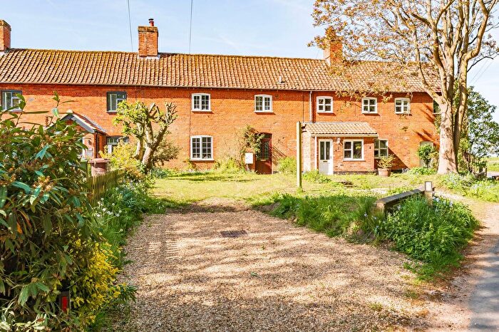 3 Bedroom Terraced House For Sale In Barrack Row, Little Ellingham, NR17