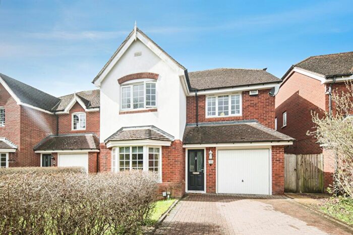 4 Bedroom Detached House For Sale In Kenilworth Road, Balsall Common, CV7