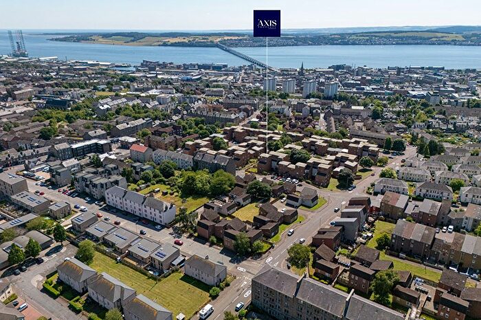 2 Bedroom Flat For Sale In Kinghorne Place, Dundee, DD3