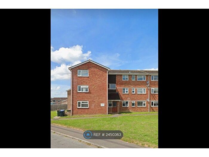 2 Bedroom Flat To Rent In Blackmore Court, Melksham, SN12